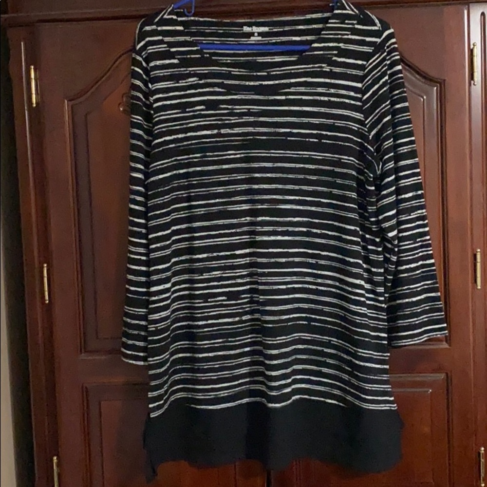Kim Rogers top